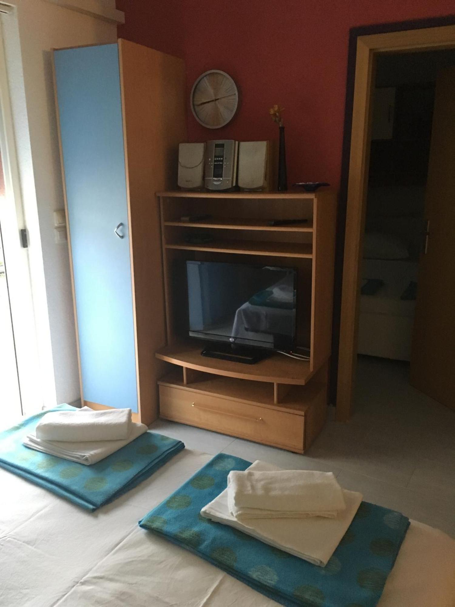 Apartments By The Sea Promajna, Makarska - 2673 Rum bild